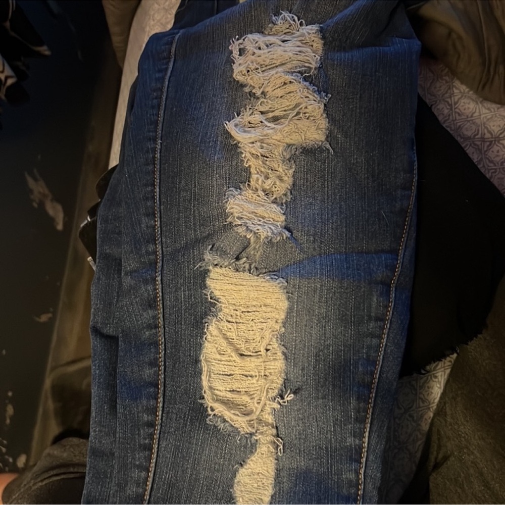 Torrid Premium bombshell distressed Skinny Jeans 16R